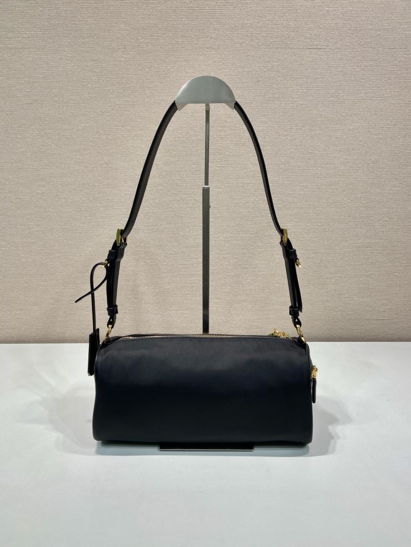 Pra*a hobo bags